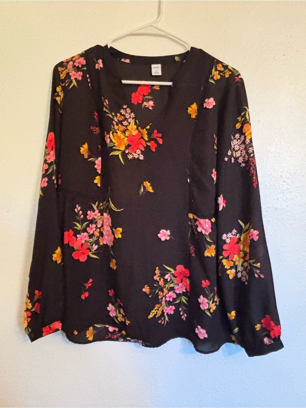 Old Navy Black Floral Long-Sleeve Blouse
